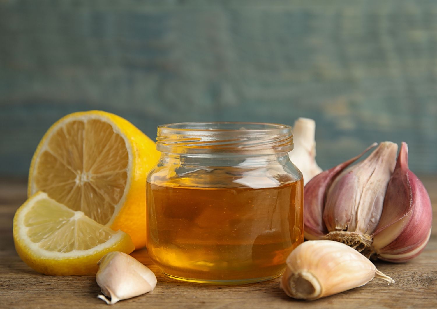 4 Natural Remedies for Sore Throats, Stuffy Noses, and Coughs Natural